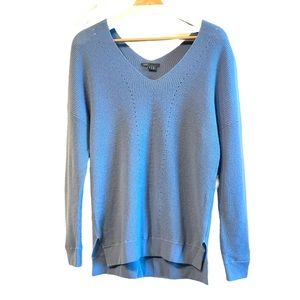 Vince light blue 100% Cashmere Sweater Size Small baby blue